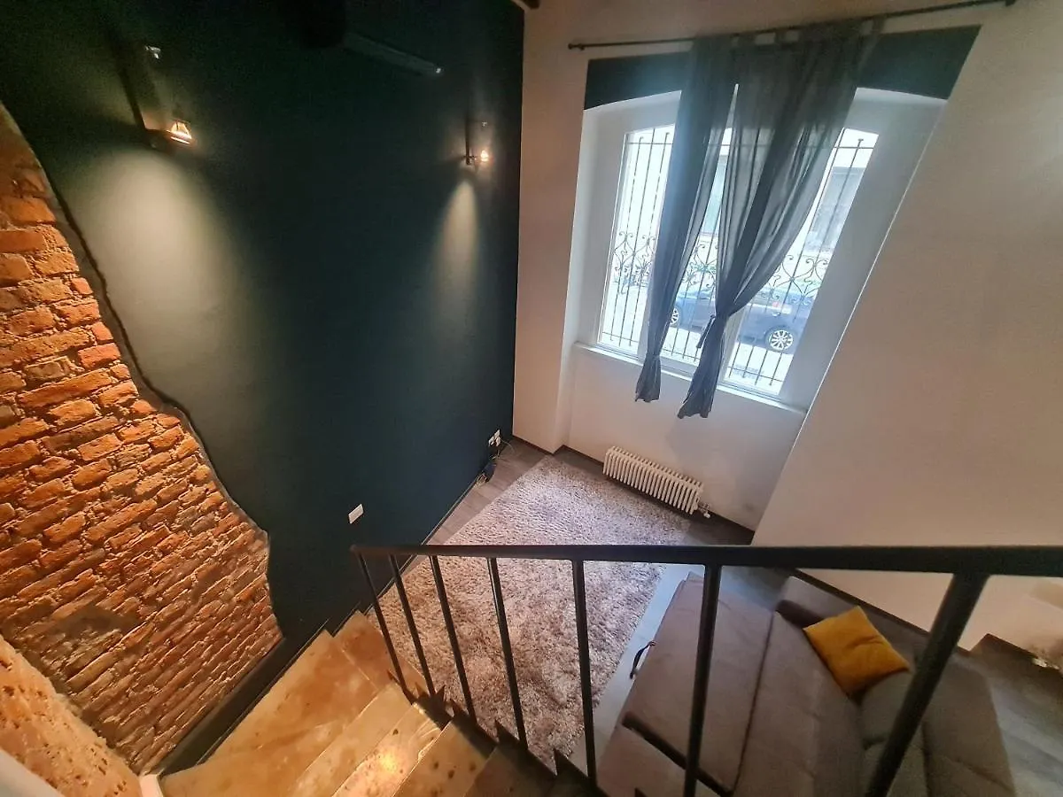 Isola - Ugo Bassi Charme Loft Apartment Milan