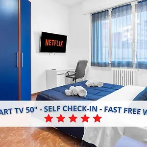 Appartamento Zona Navigli - Smart House Con Tv 50 E Fast Wifi, Milano